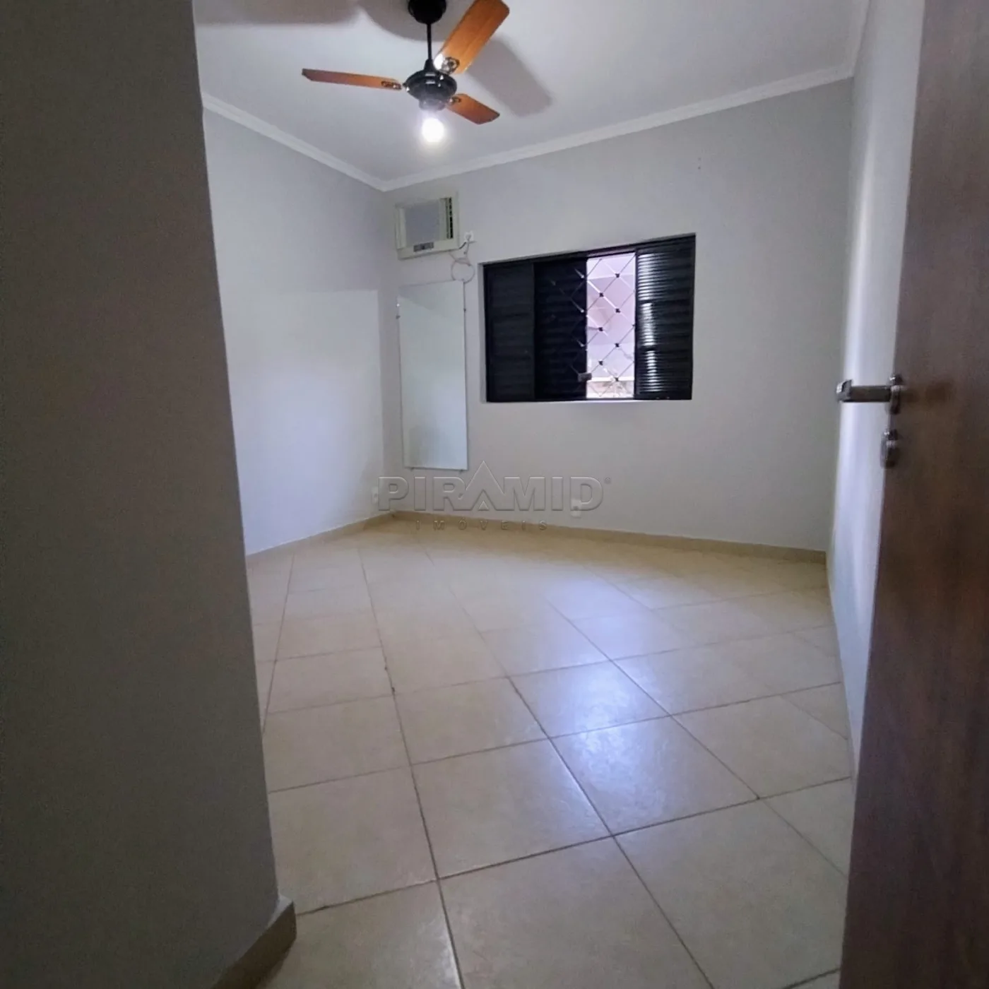 Alugar Casa / Padr&atilde;o em Ribeir&atilde;o Preto R$ 3.200,00 - Foto 11