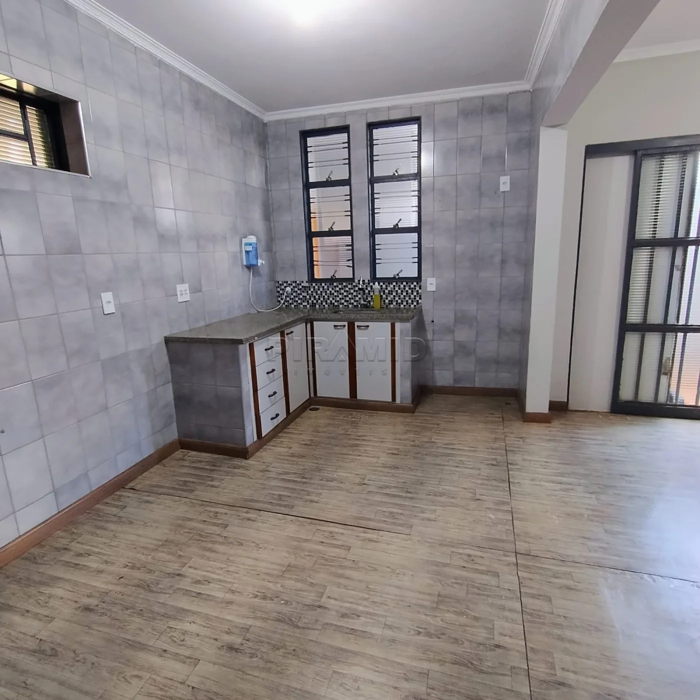 Alugar Casa / Padr&atilde;o em Ribeir&atilde;o Preto R$ 3.200,00 - Foto 20