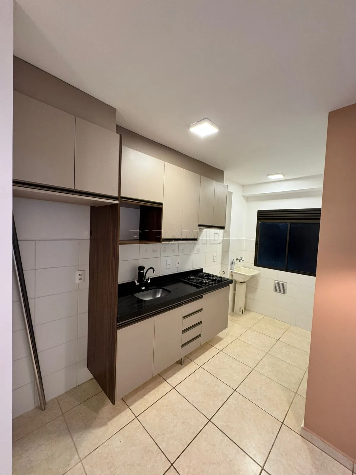 Alugar Apartamento / Padr&atilde;o em Ribeir&atilde;o Preto R$ 1.700,00 - Foto 10