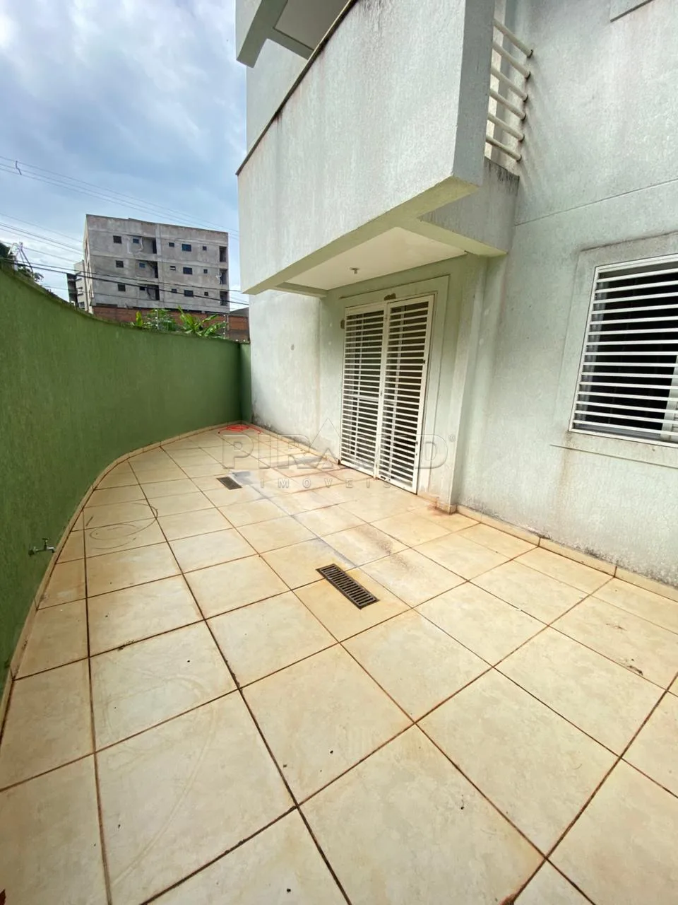 Alugar Apartamento / Padr&atilde;o em Ribeir&atilde;o Preto R$ 1.500,00 - Foto 4