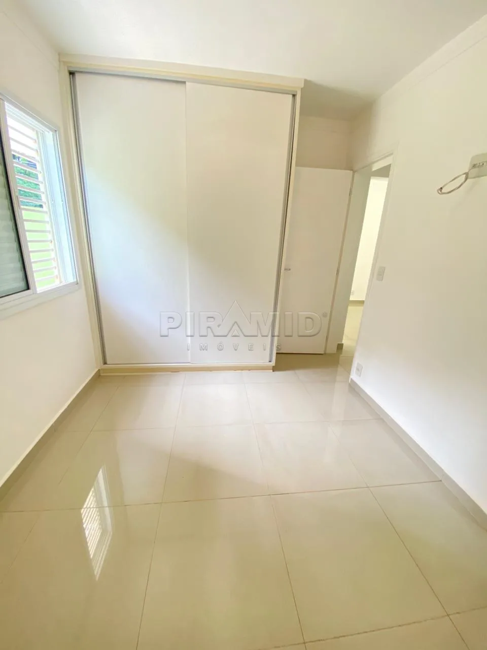 Alugar Apartamento / Padr&atilde;o em Ribeir&atilde;o Preto R$ 1.500,00 - Foto 5