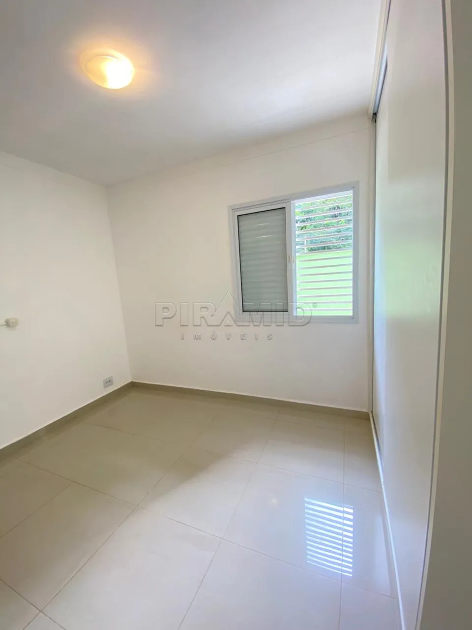 Alugar Apartamento / Padr&atilde;o em Ribeir&atilde;o Preto R$ 1.500,00 - Foto 6