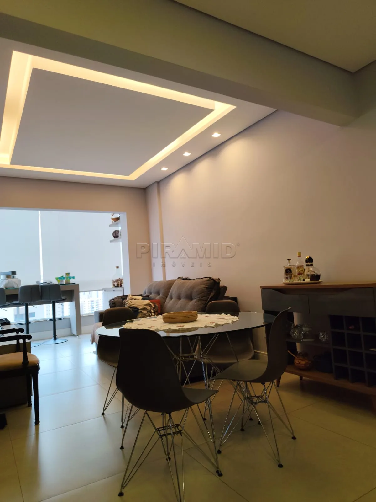 Alugar Apartamento / Padr&atilde;o em Ribeir&atilde;o Preto R$ 3.500,00 - Foto 2