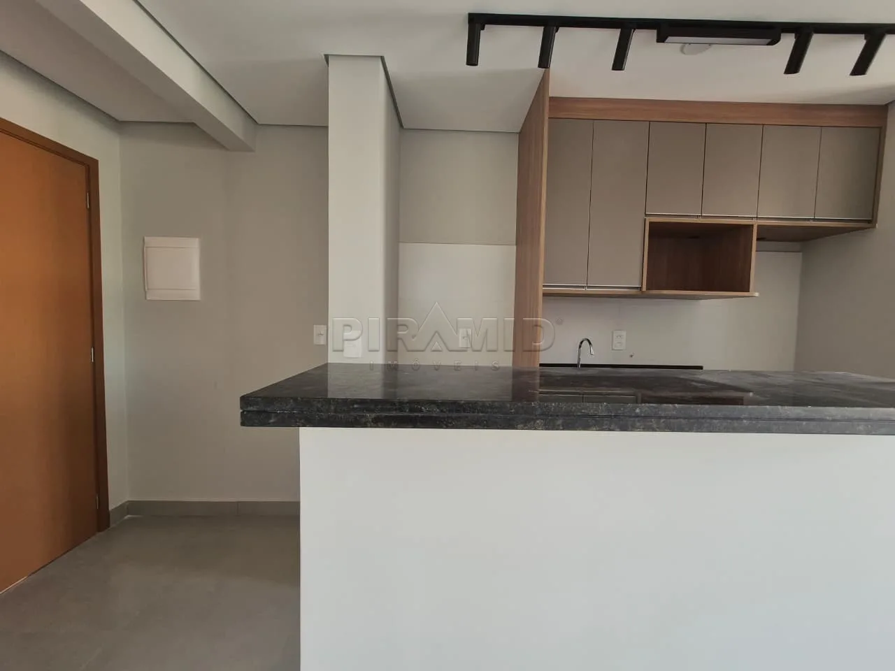 Alugar Apartamento / Padr&atilde;o em Ribeir&atilde;o Preto R$ 2.200,00 - Foto 5