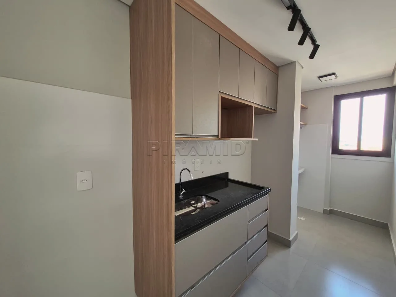 Alugar Apartamento / Padr&atilde;o em Ribeir&atilde;o Preto R$ 2.200,00 - Foto 7