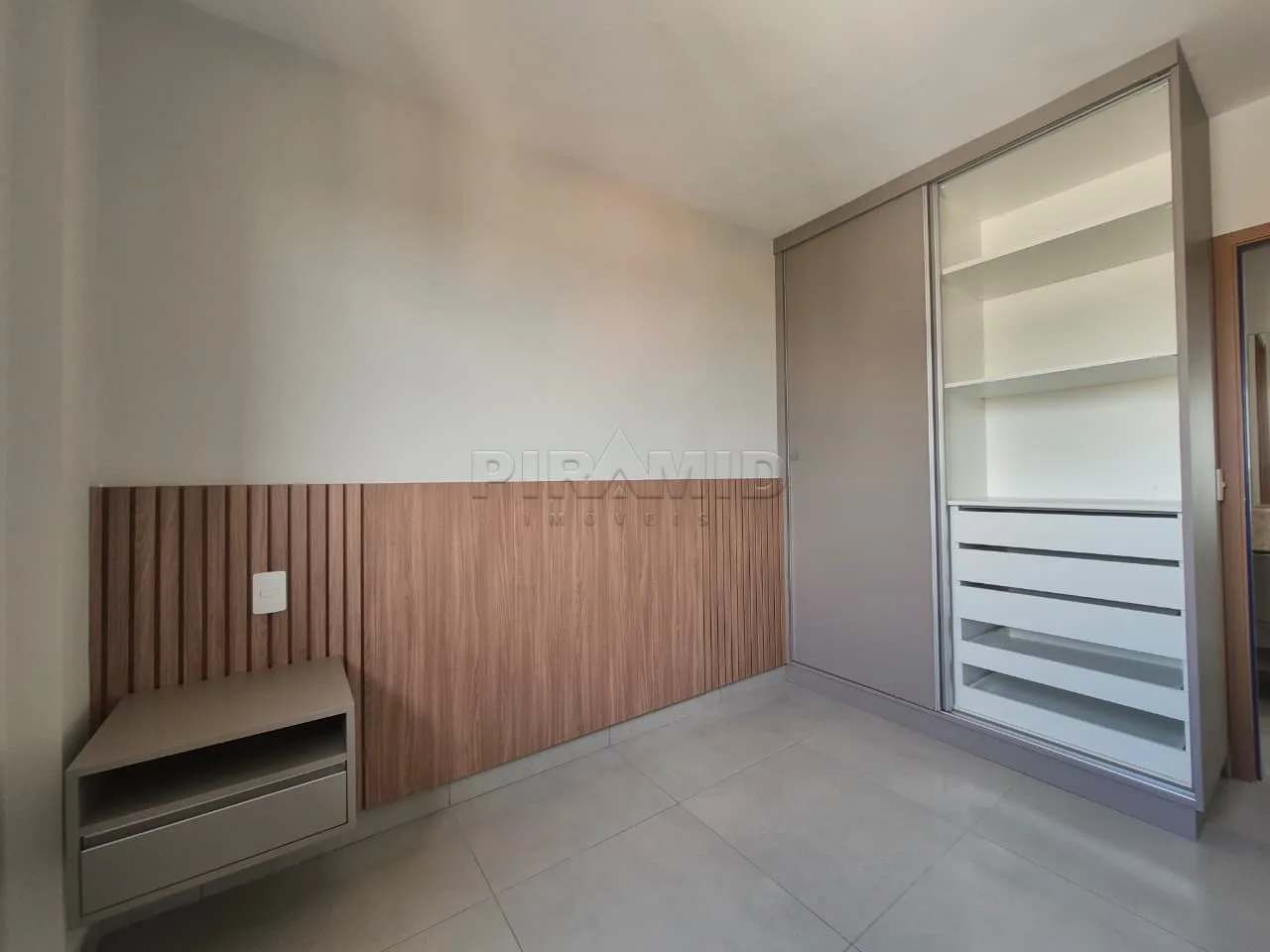 Alugar Apartamento / Padr&atilde;o em Ribeir&atilde;o Preto R$ 2.200,00 - Foto 13