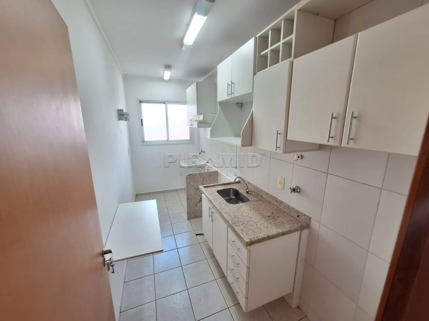 Alugar Apartamento / Padr&atilde;o em Ribeir&atilde;o Preto R$ 1.400,00 - Foto 10