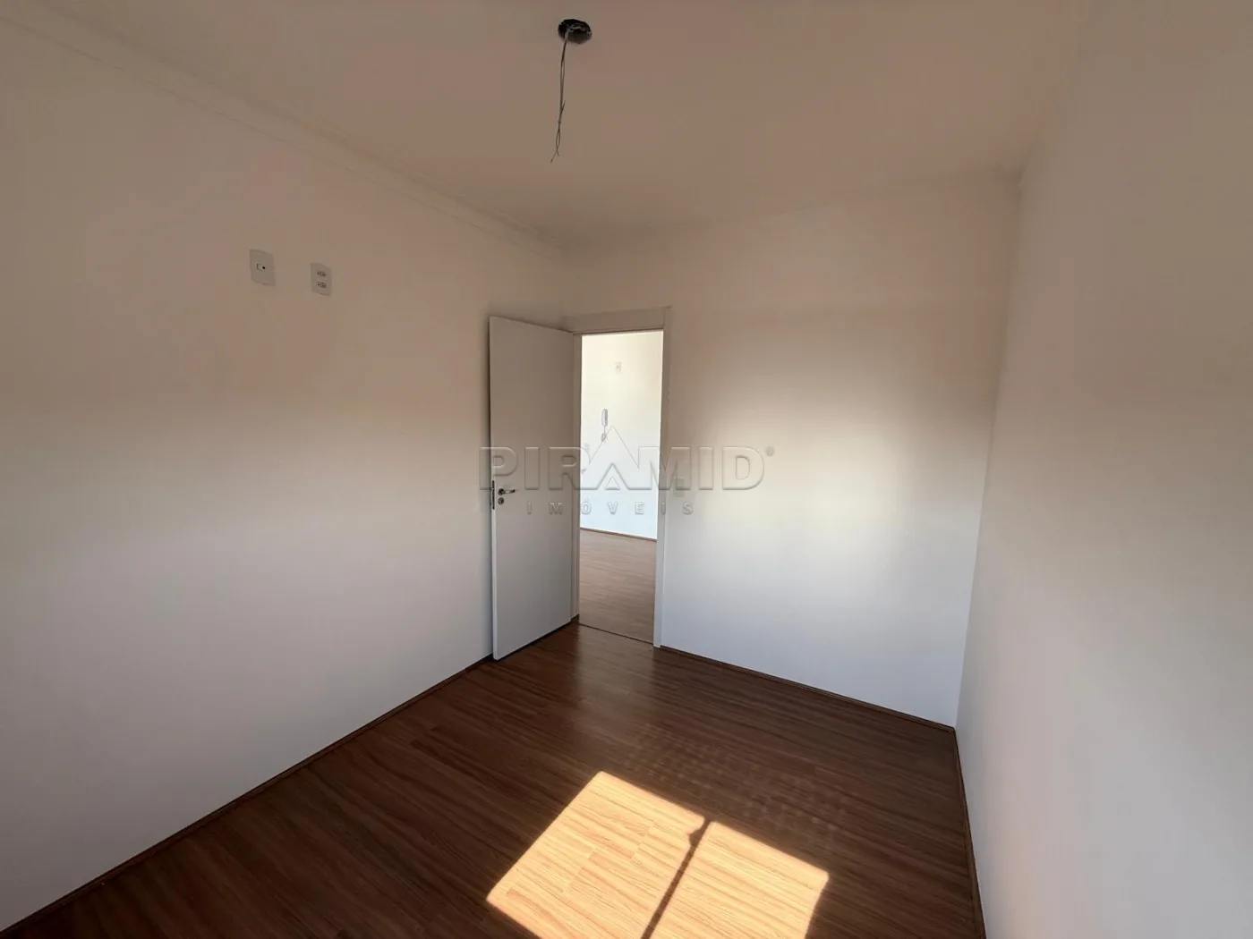 Comprar Apartamento / Padr&atilde;o em Ribeir&atilde;o Preto R$ 320.000,00 - Foto 5