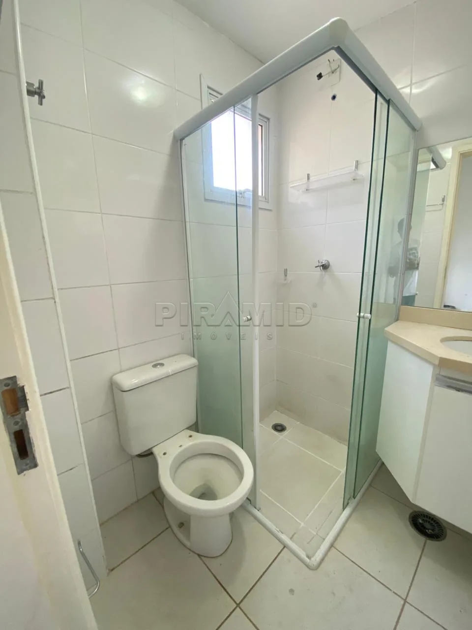 Alugar Apartamento / Padr&atilde;o em Ribeir&atilde;o Preto R$ 1.700,00 - Foto 10