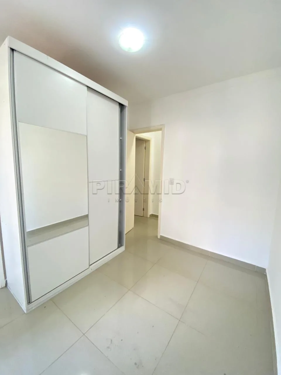 Alugar Apartamento / Padr&atilde;o em Ribeir&atilde;o Preto R$ 1.700,00 - Foto 9