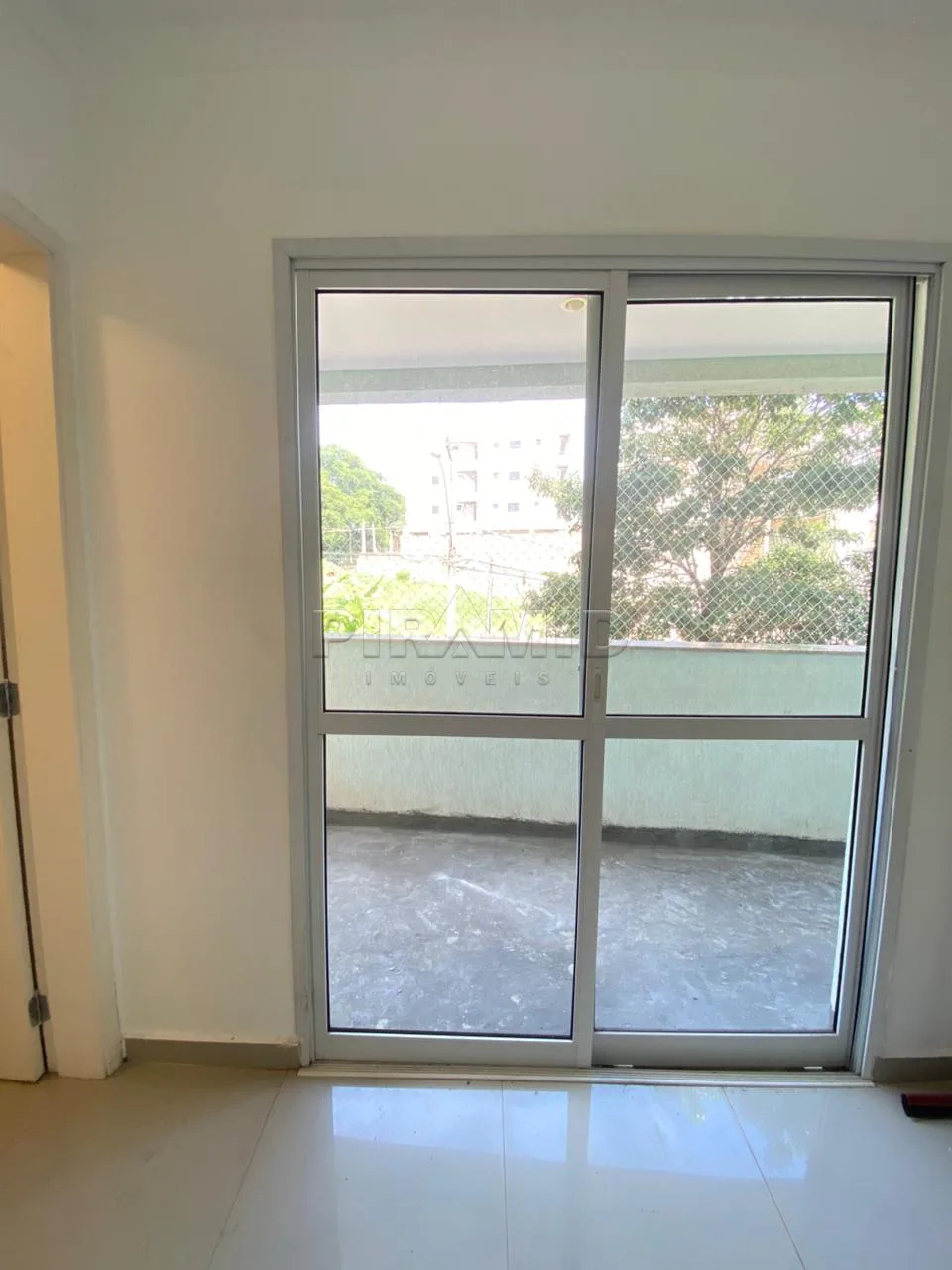 Alugar Apartamento / Padr&atilde;o em Ribeir&atilde;o Preto R$ 1.700,00 - Foto 2