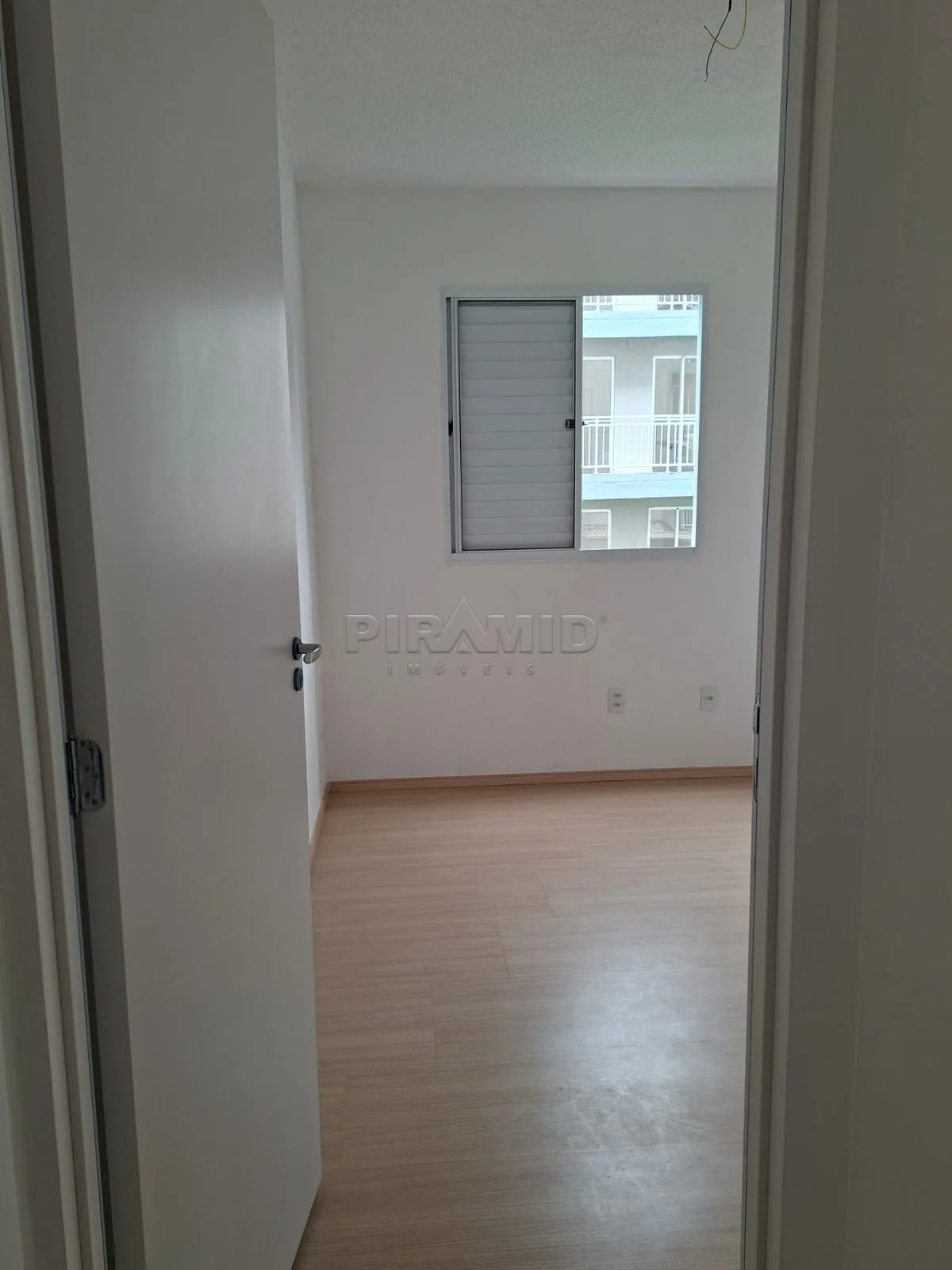 Alugar Apartamento / Padr&atilde;o em Ribeir&atilde;o Preto R$ 1.500,00 - Foto 8