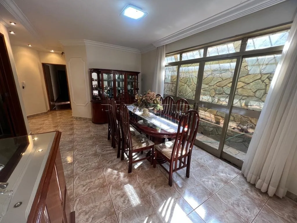 Comprar Casa / Padr&atilde;o em Ribeir&atilde;o Preto R$ 800.000,00 - Foto 4