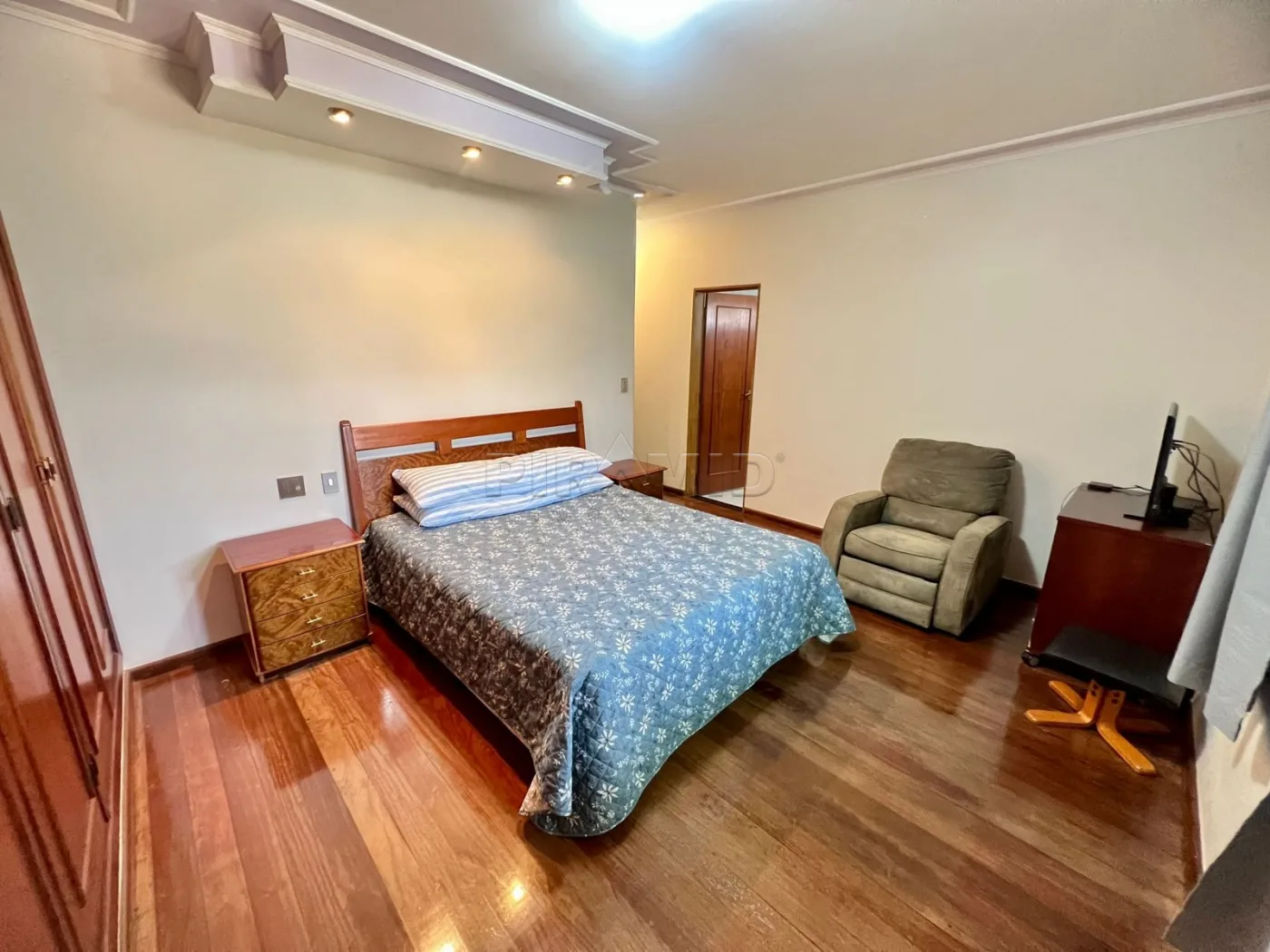 Comprar Casa / Padr&atilde;o em Ribeir&atilde;o Preto R$ 800.000,00 - Foto 8