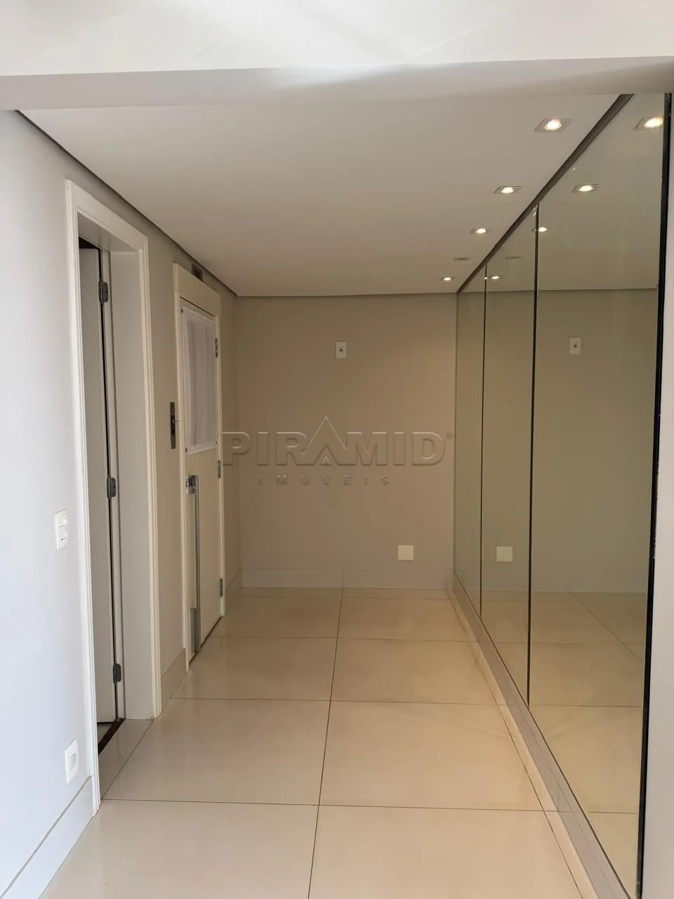 Alugar Apartamento / Padr&atilde;o em Ribeir&atilde;o Preto R$ 12.000,00 - Foto 3