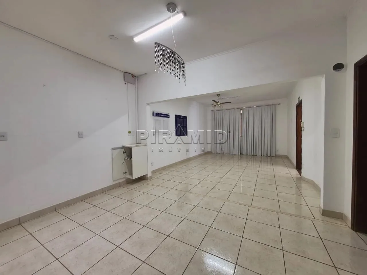 Alugar Casa / Padr&atilde;o em Ribeir&atilde;o Preto R$ 4.990,00 - Foto 8