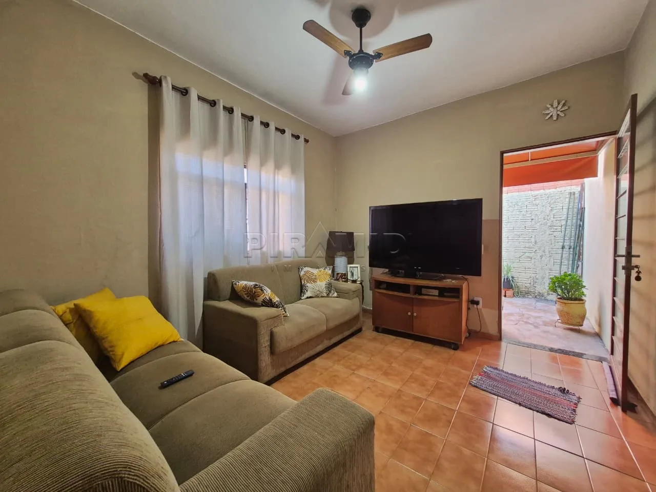 Comprar Casa / Padr&atilde;o em Ribeir&atilde;o Preto R$ 350.000,00 - Foto 5
