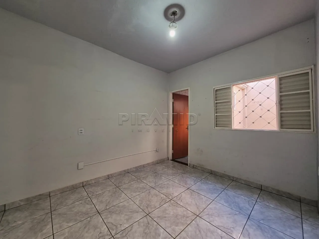 Comprar Casa / Padr&atilde;o em Ribeir&atilde;o Preto R$ 350.000,00 - Foto 16