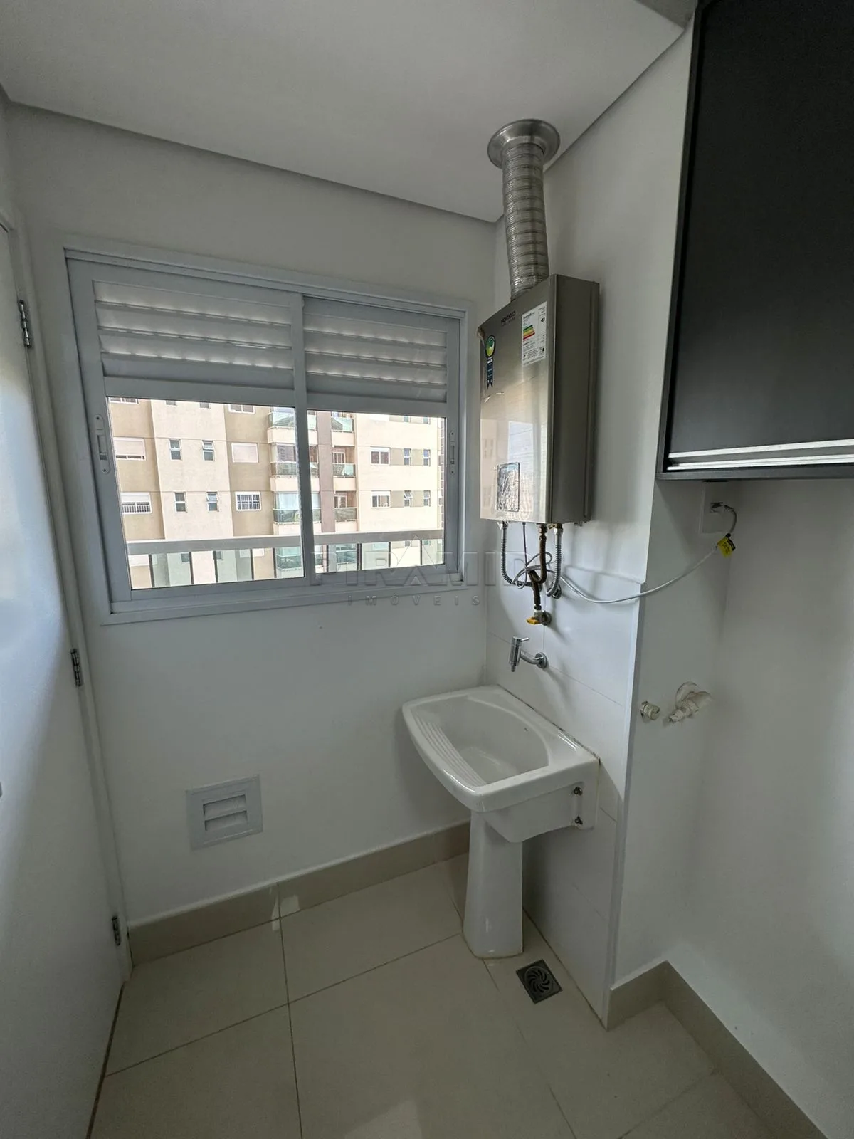 Alugar Apartamento / Padr&atilde;o em Ribeir&atilde;o Preto R$ 4.500,00 - Foto 14