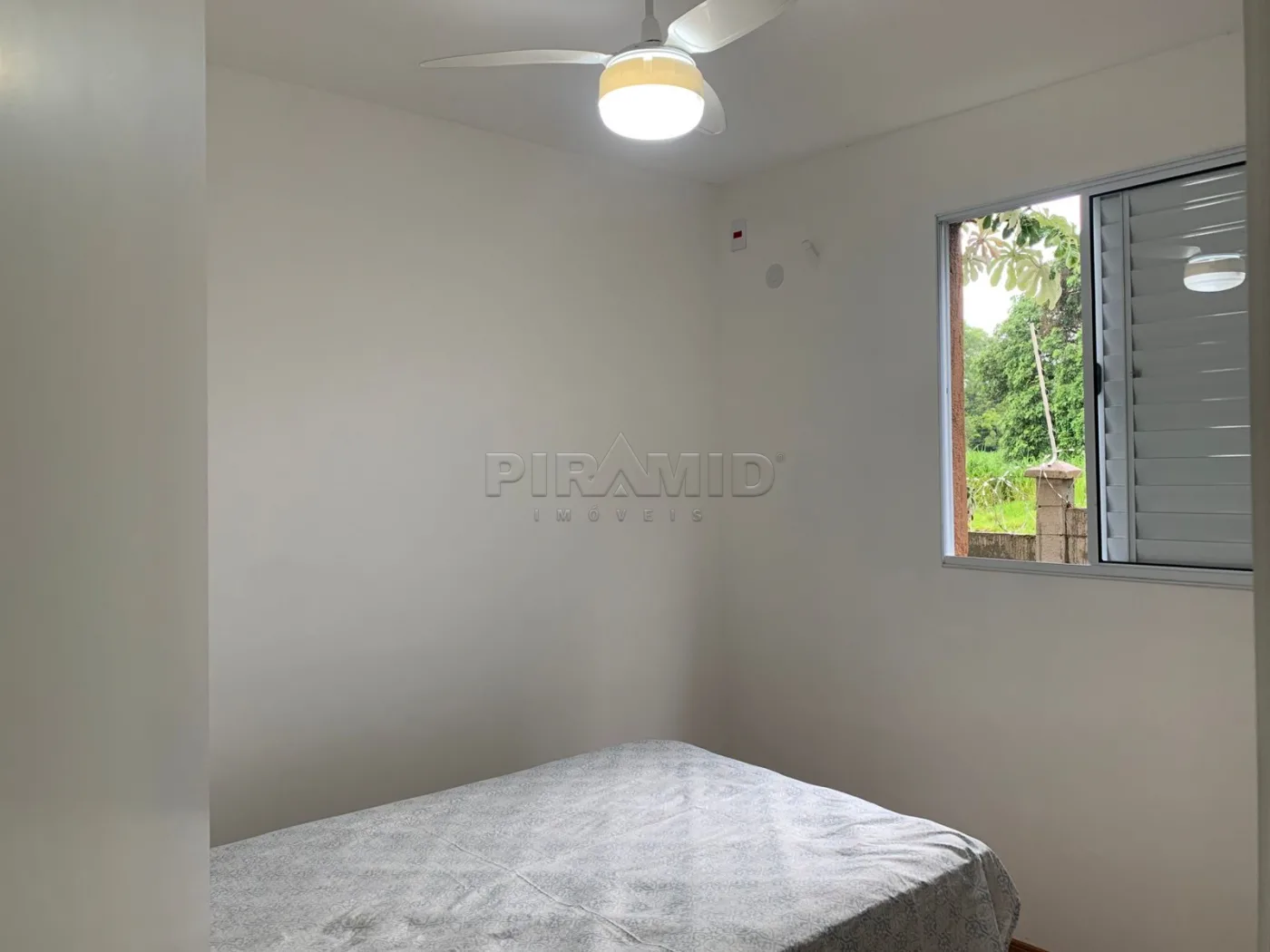 Alugar Apartamento / Padr&atilde;o em Ribeir&atilde;o Preto R$ 1.300,00 - Foto 9