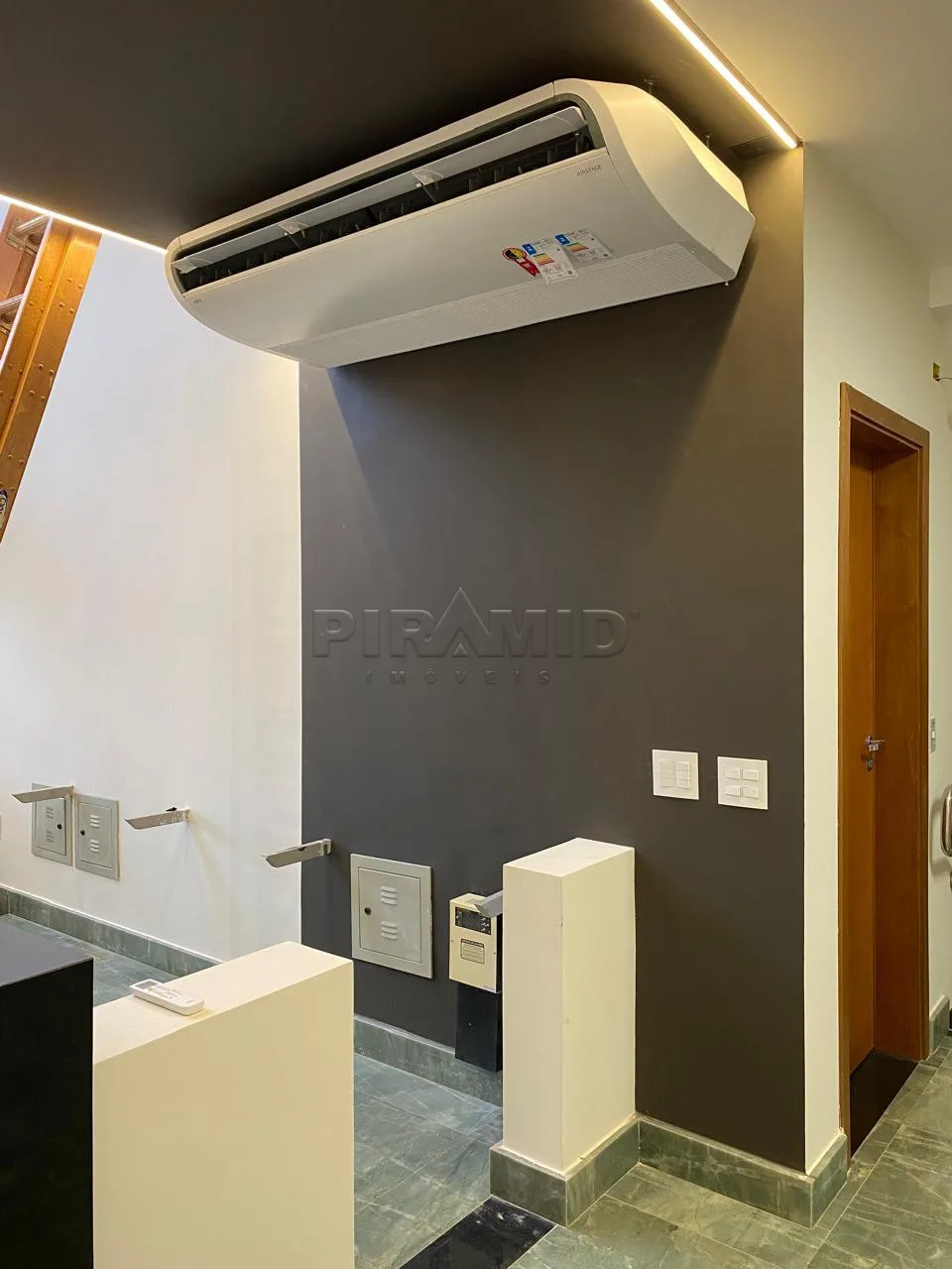 Alugar Comercial / Pr&eacute;dio em Ribeir&atilde;o Preto R$ 50.000,00 - Foto 3