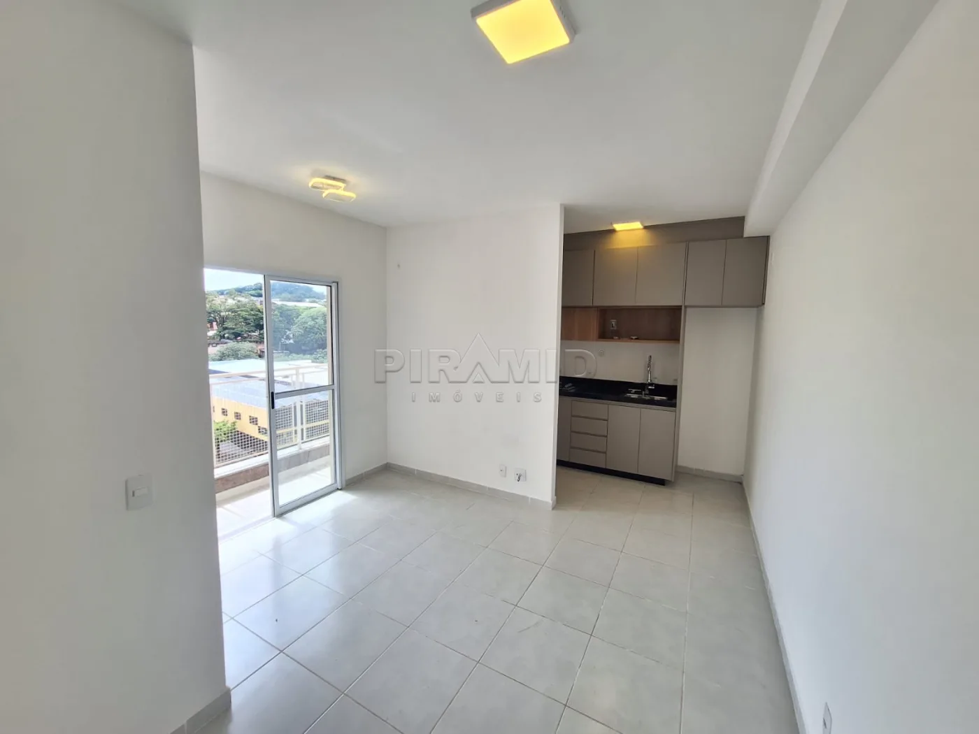 Comprar Apartamento / Padr&atilde;o em Ribeir&atilde;o Preto R$ 300.000,00 - Foto 1