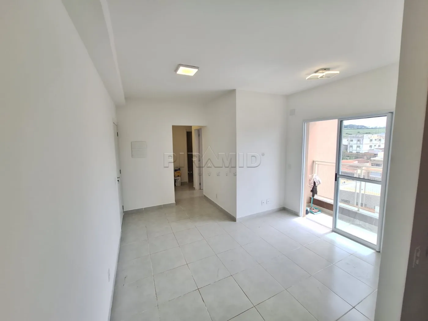Comprar Apartamento / Padr&atilde;o em Ribeir&atilde;o Preto R$ 300.000,00 - Foto 3