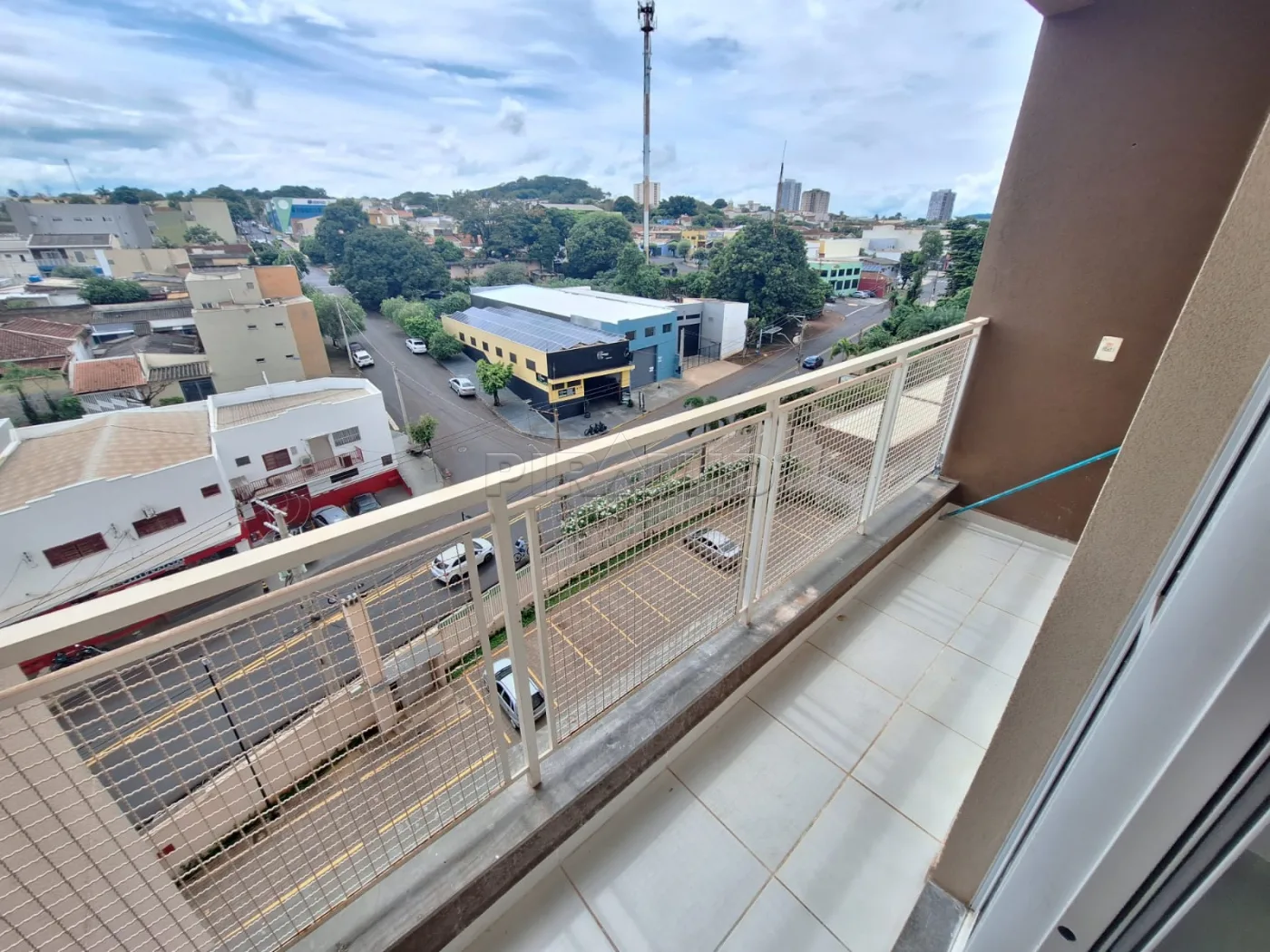 Comprar Apartamento / Padr&atilde;o em Ribeir&atilde;o Preto R$ 300.000,00 - Foto 4