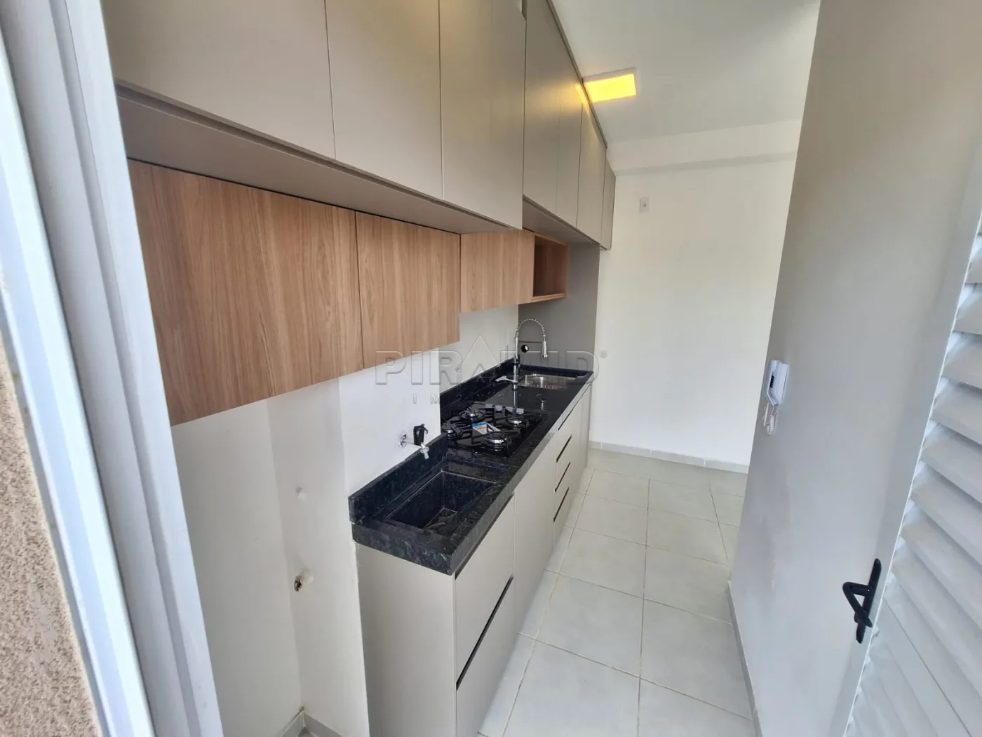 Comprar Apartamento / Padr&atilde;o em Ribeir&atilde;o Preto R$ 300.000,00 - Foto 11