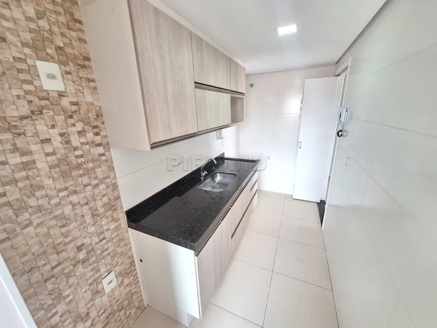 Comprar Apartamento / Padr&atilde;o em Ribeir&atilde;o Preto R$ 380.000,00 - Foto 13