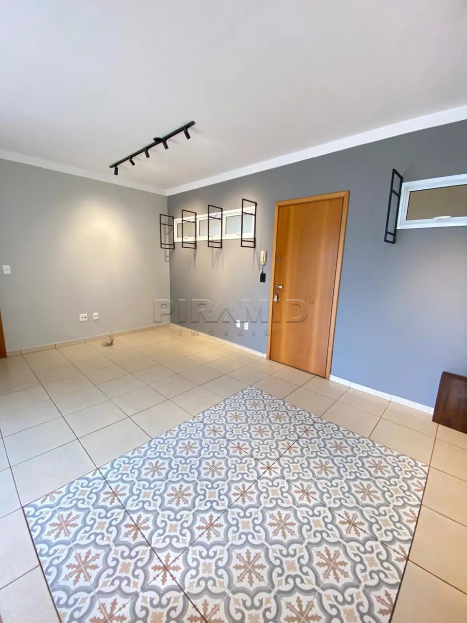 Alugar Apartamento / Padr&atilde;o em Ribeir&atilde;o Preto R$ 1.650,00 - Foto 2