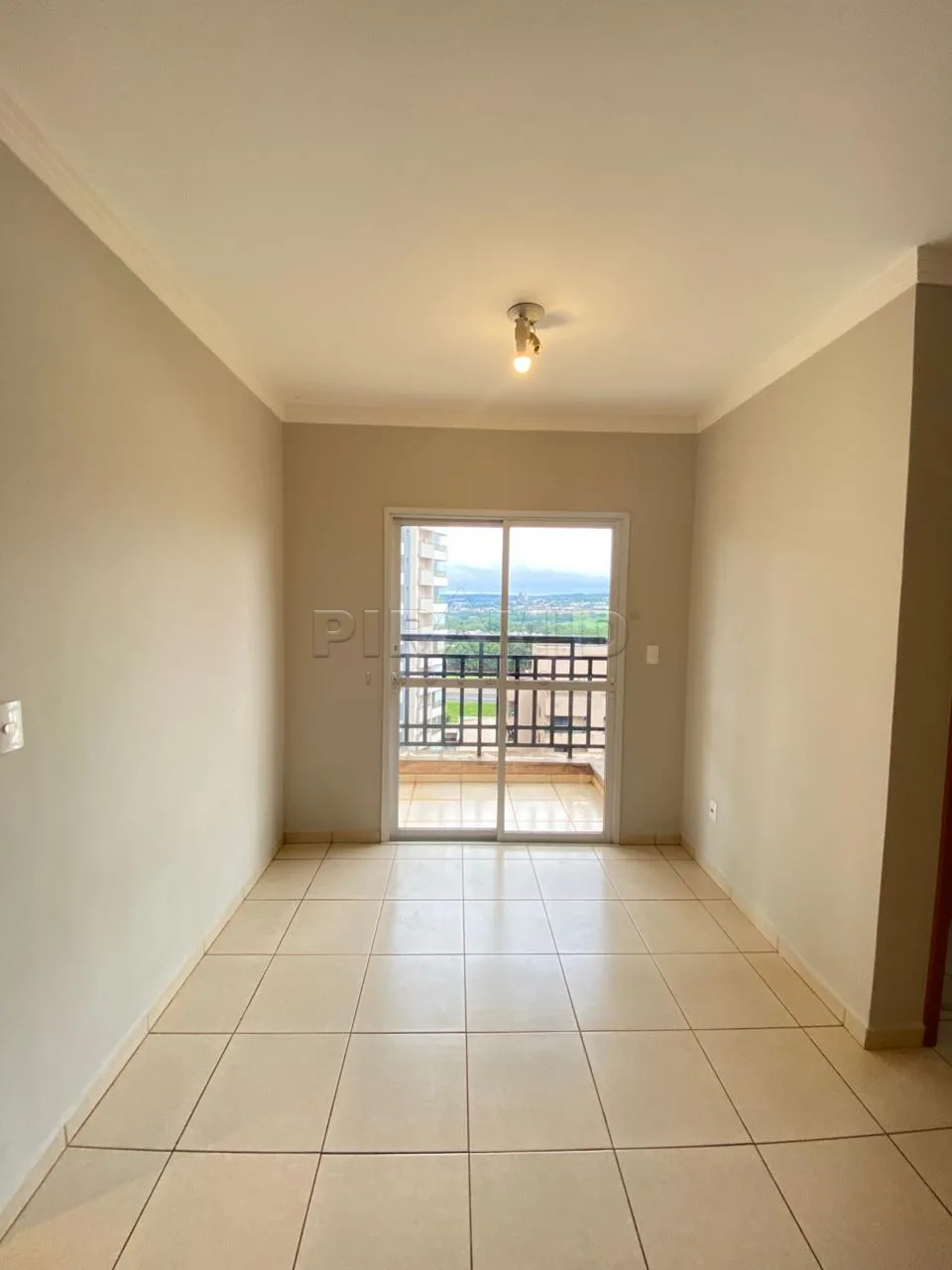Alugar Apartamento / Padr&atilde;o em Ribeir&atilde;o Preto R$ 1.650,00 - Foto 3