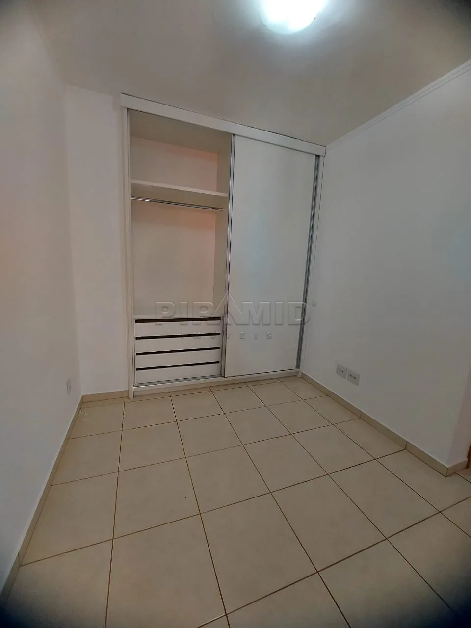 Comprar Apartamento / Padr&atilde;o em Ribeir&atilde;o Preto R$ 330.000,00 - Foto 5