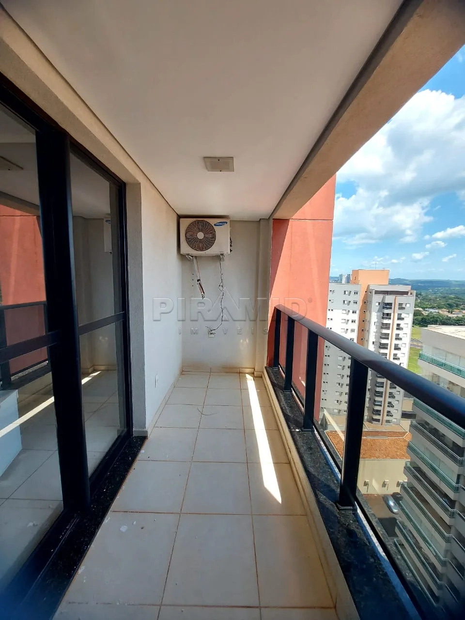 Comprar Apartamento / Padr&atilde;o em Ribeir&atilde;o Preto R$ 330.000,00 - Foto 3