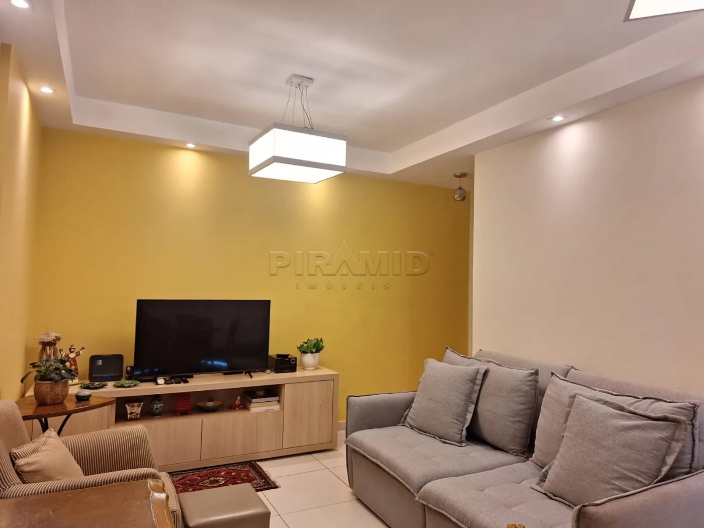 Comprar Apartamento / Padr&atilde;o em Ribeir&atilde;o Preto R$ 600.000,00 - Foto 2