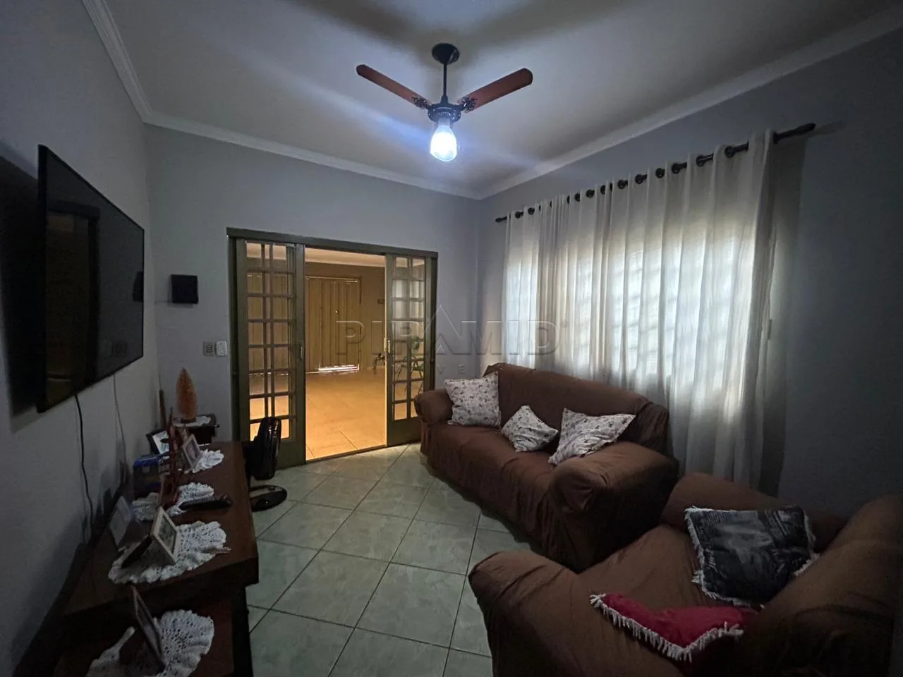 Comprar Casa / Padr&atilde;o em Ribeir&atilde;o Preto R$ 360.000,00 - Foto 4