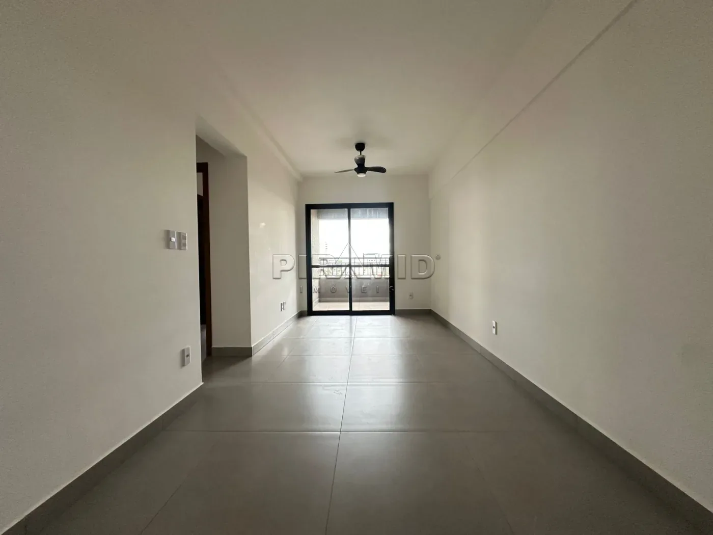 Alugar Apartamento / Padr&atilde;o em Ribeir&atilde;o Preto R$ 2.700,00 - Foto 1