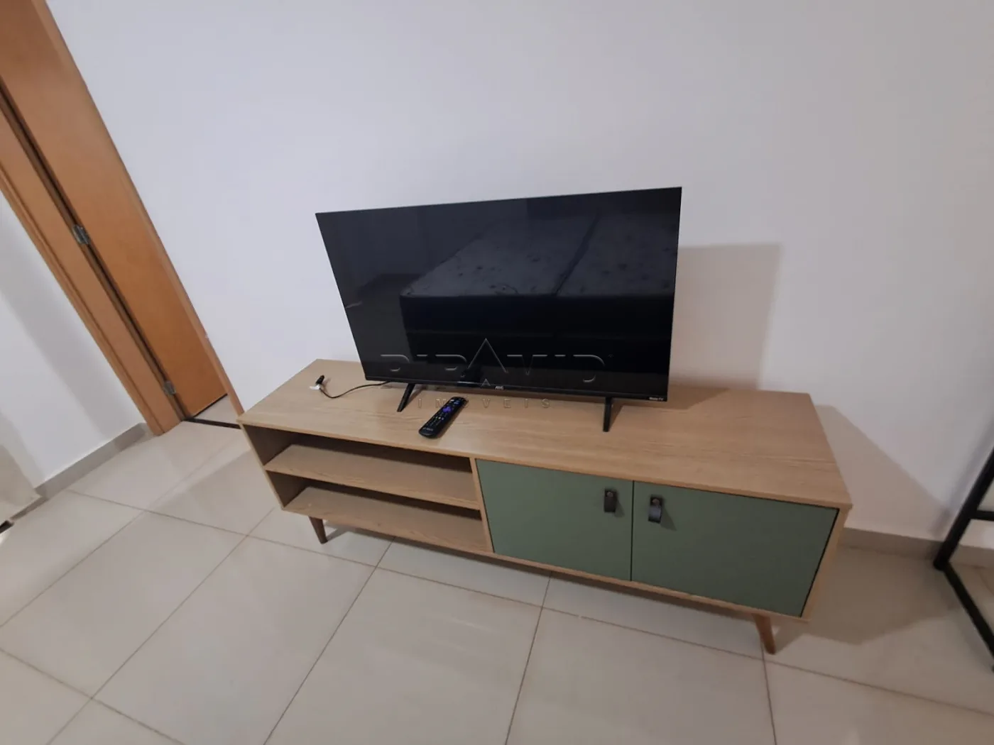 Alugar Apartamento / Kitchnet em Ribeir&atilde;o Preto R$ 2.000,00 - Foto 3
