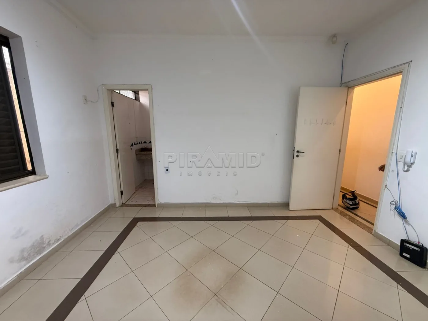 Alugar Comercial / Sala em Ribeir&atilde;o Preto R$ 800,00 - Foto 1