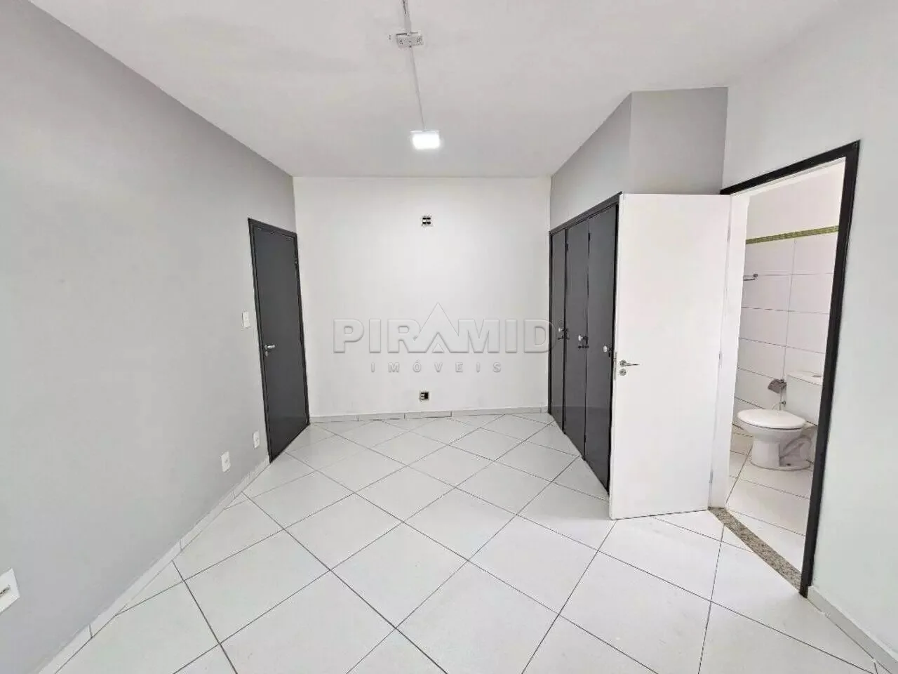 Alugar Comercial / Casa em Ribeir&atilde;o Preto R$ 4.800,00 - Foto 20