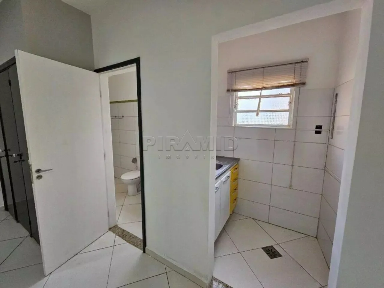Alugar Comercial / Casa em Ribeir&atilde;o Preto R$ 4.800,00 - Foto 22