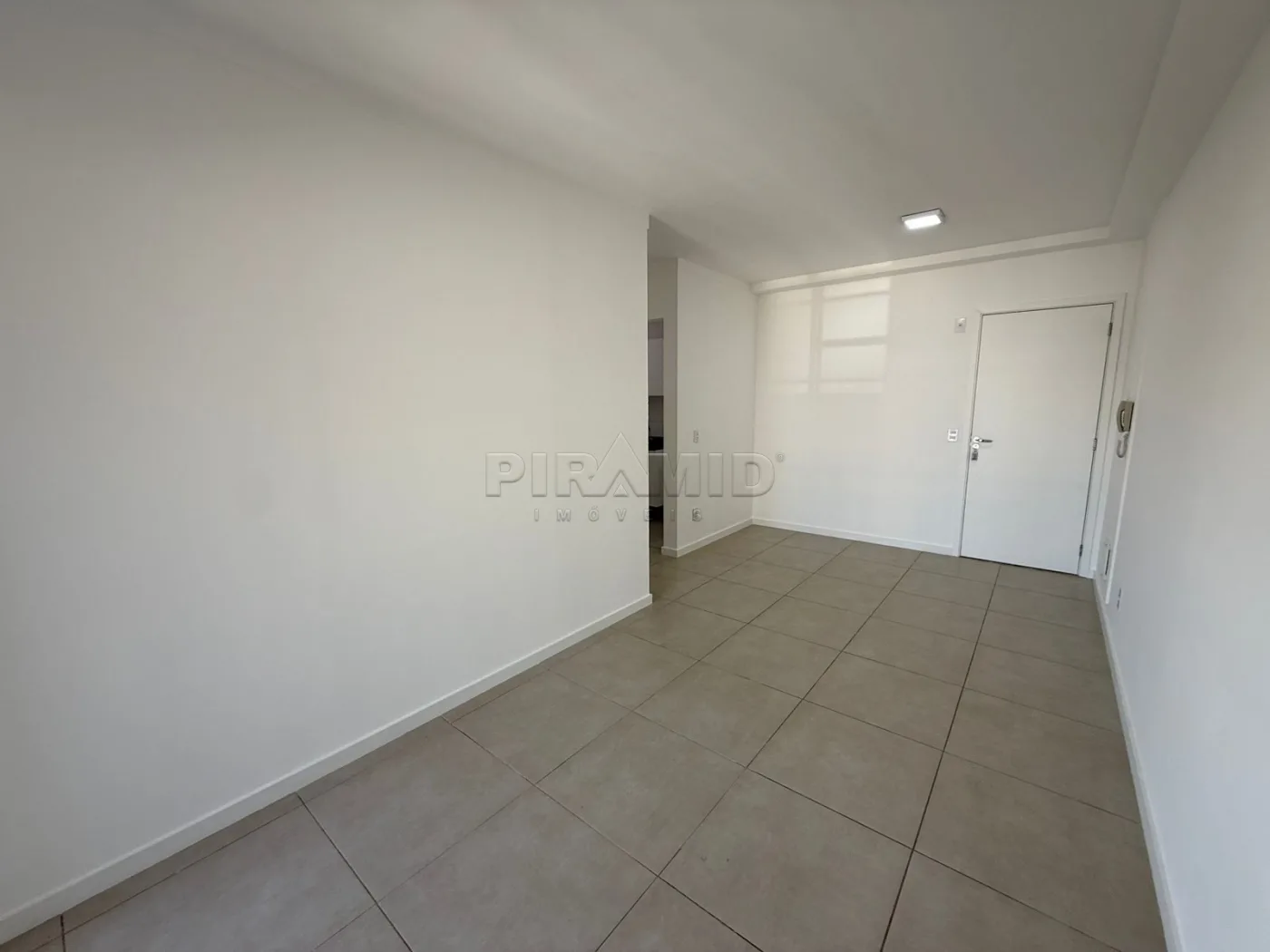 Alugar Apartamento / Padr&atilde;o em Ribeir&atilde;o Preto R$ 3.200,00 - Foto 3