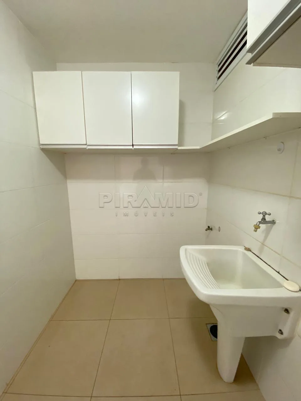 Comprar Apartamento / Padr&atilde;o em Ribeir&atilde;o Preto R$ 240.000,00 - Foto 5