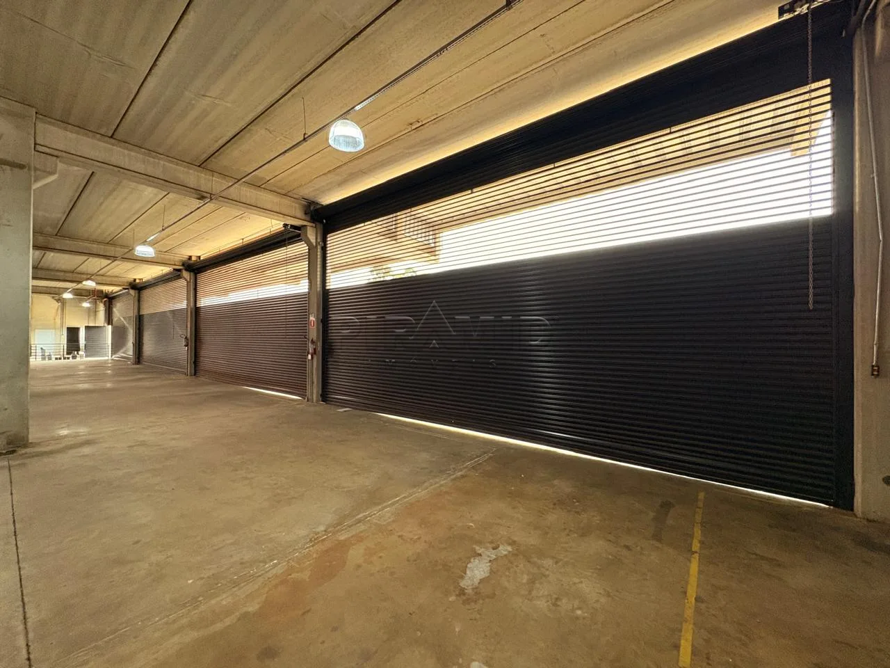 Alugar Comercial / Galp&atilde;o  Barrac&atilde;o em Ribeir&atilde;o Preto R$ 45.000,00 - Foto 6