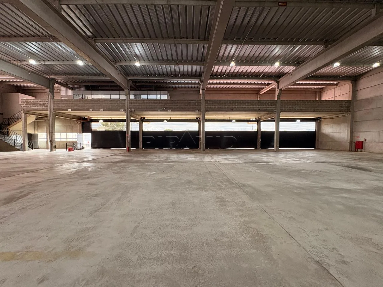 Alugar Comercial / Galp&atilde;o  Barrac&atilde;o em Ribeir&atilde;o Preto R$ 45.000,00 - Foto 11