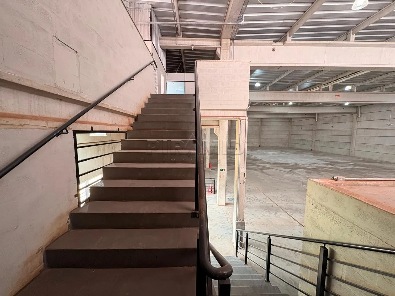 Alugar Comercial / Galp&atilde;o  Barrac&atilde;o em Ribeir&atilde;o Preto R$ 45.000,00 - Foto 15