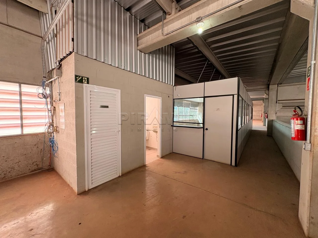 Alugar Comercial / Galp&atilde;o  Barrac&atilde;o em Ribeir&atilde;o Preto R$ 45.000,00 - Foto 17