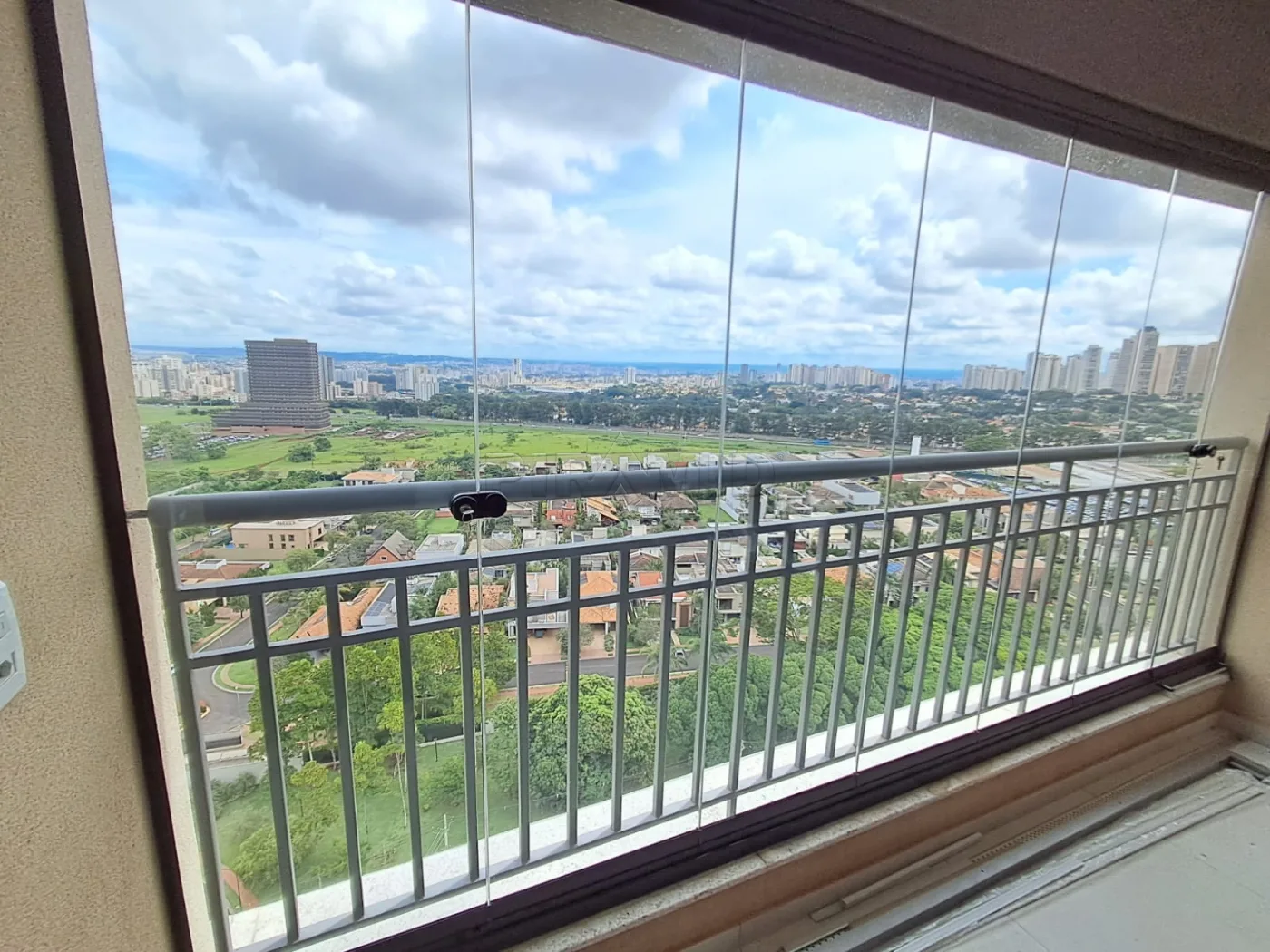 Alugar Apartamento / Padr&atilde;o em Ribeir&atilde;o Preto R$ 7.000,00 - Foto 10