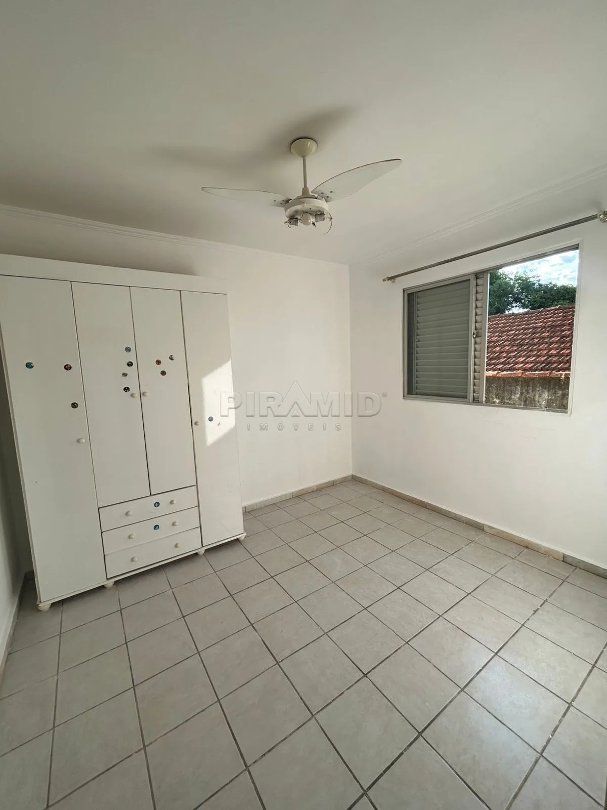 Alugar Apartamento / Padr&atilde;o em Ribeir&atilde;o Preto R$ 1.550,00 - Foto 5