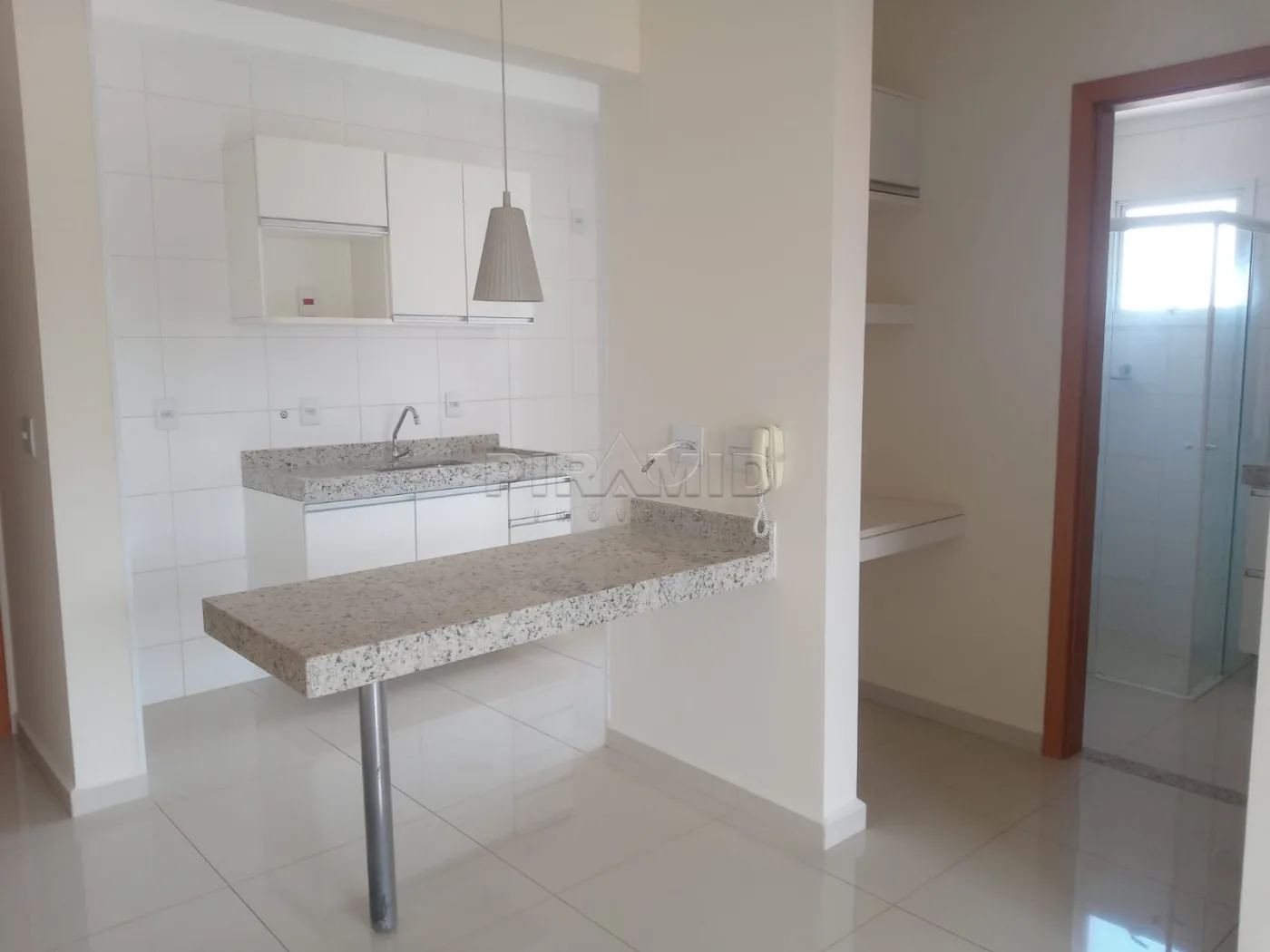 Alugar Apartamento / Padr&atilde;o em Ribeir&atilde;o Preto R$ 1.600,00 - Foto 2